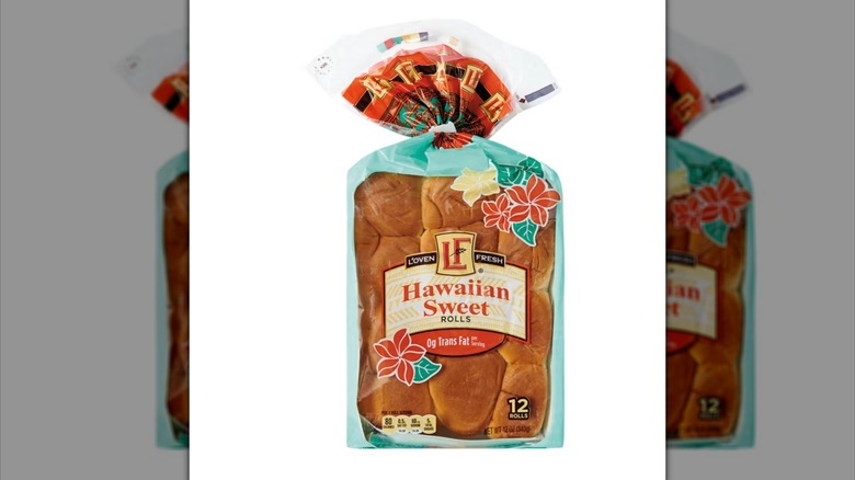 Hawaiian rolls on a white background