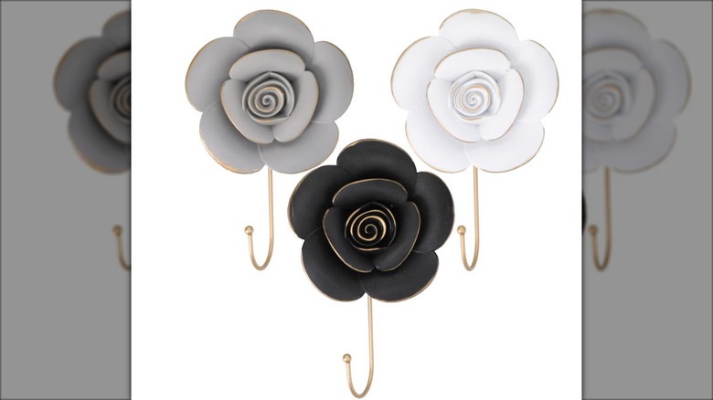 Rose-shaped coat hooks