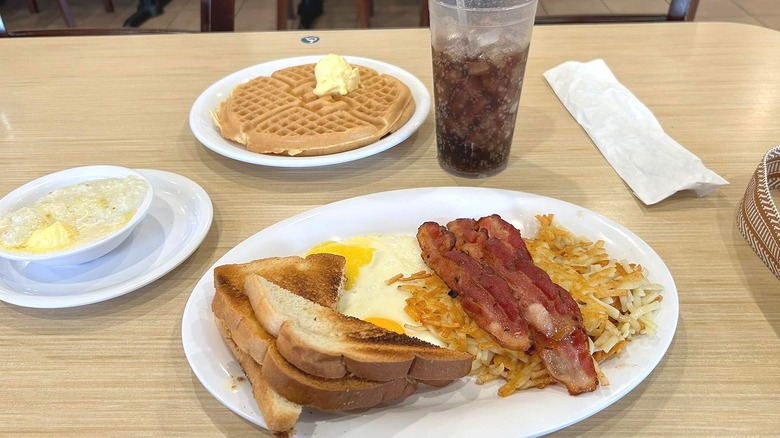 Southern diner country breakfast