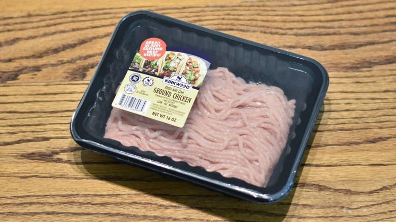 A container of Aldi ground chicken