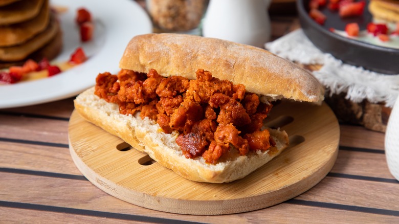 Bread with Peruvian sausage
