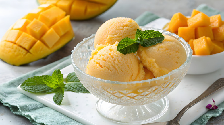 Fruit sorbet with whole mango pieces