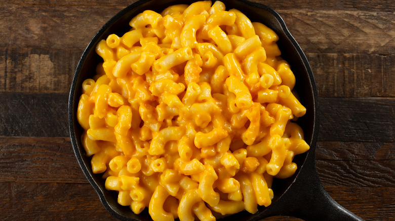 Mac and cheese in a skillet