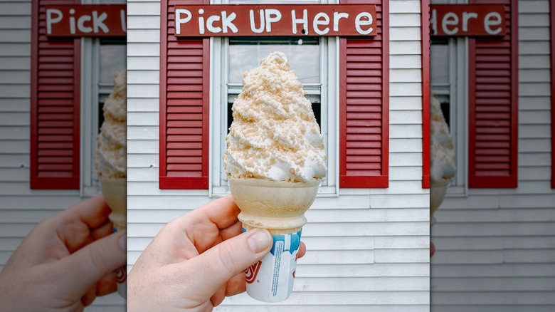 Maple creemee at a pickup window