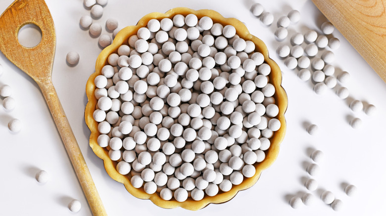 Pie crust with pie weights