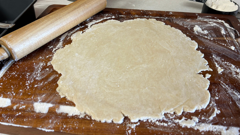 Pie crust on floured surface