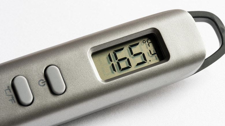 Food thermometer that reads 165 degrees Fahrenheit