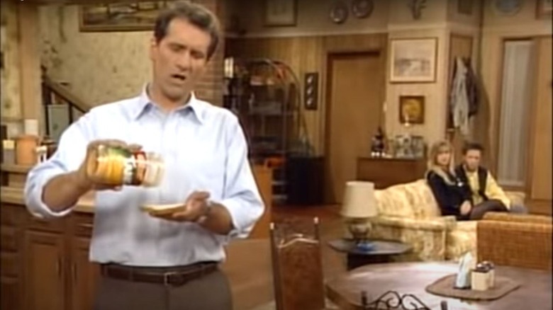 Al Bundy making a Tangwich