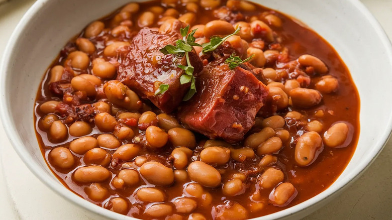 A bowl of pork and beans