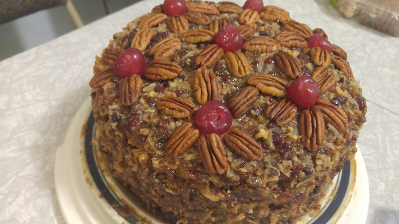 Lane cake with toppings