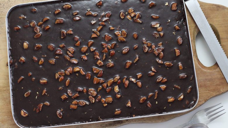 Texas sheet cake with nuts