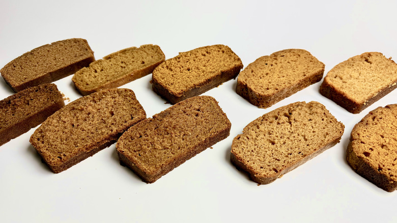 Slices of pumpkin bread in two rows