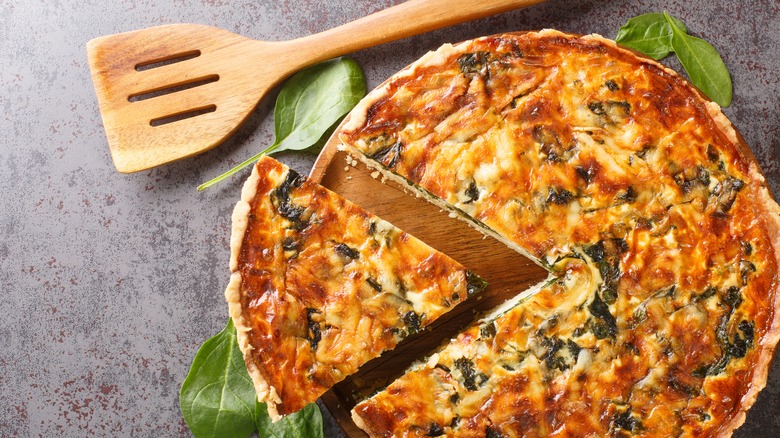 Spinach quiche with slice