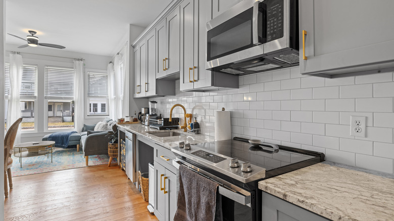 Kitchen range with cabiinets