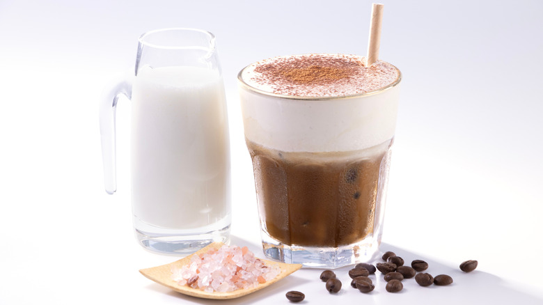 Salt coffee