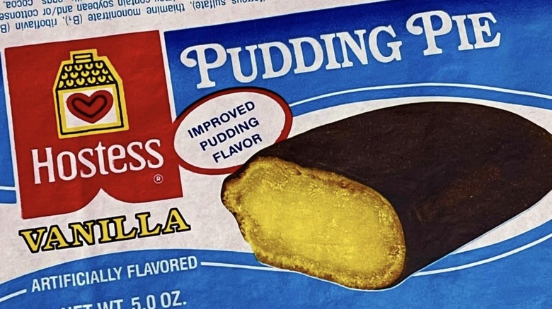 A close up of the packaging to a vanilla-flavored Hostess Pudding Pie