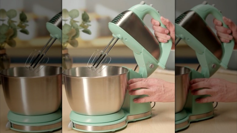 Hamilton Beach classic stand and hand mixer