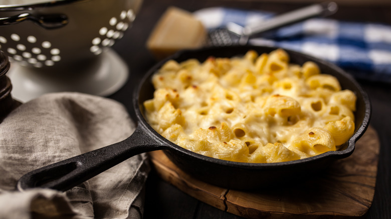 A skillet with mac and cheese