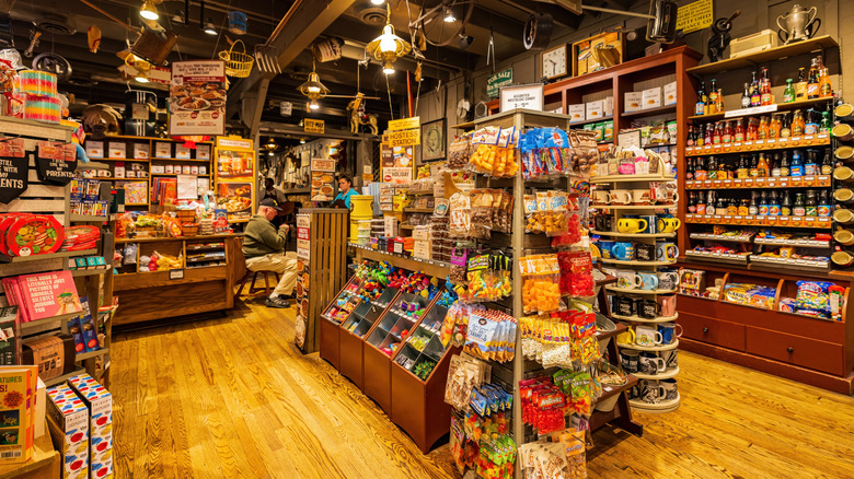 The inside of the Cracker Barrel Old Country Store