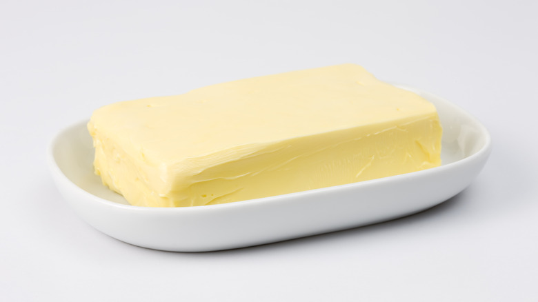 Butter on a plae