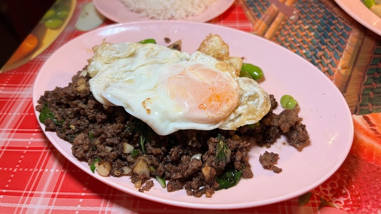Gra Pow at Holy Basil