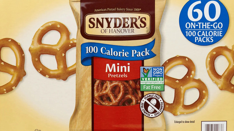 picture of syder's of hanover pretzels