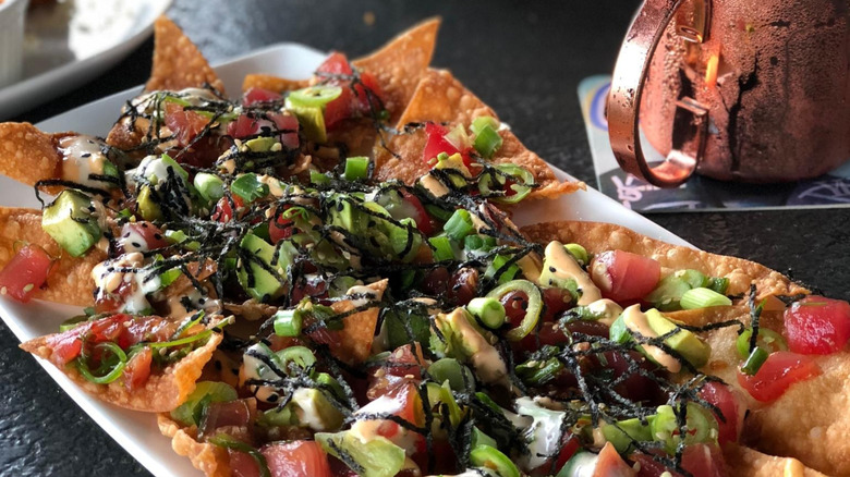 A plate of ahi tuna nachos at Yard Hosue