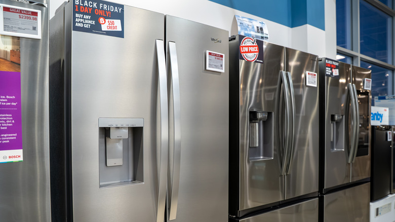 Appliance store with fridges
