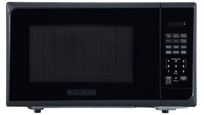 Black+Decker countertop microwave