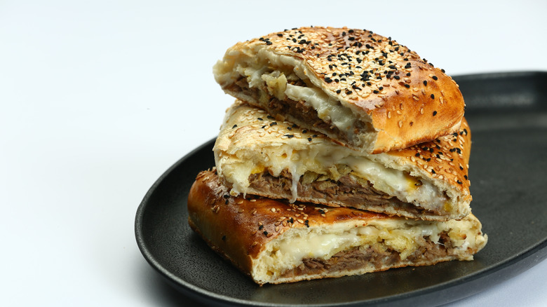 Strombolli with side sauce and fillings