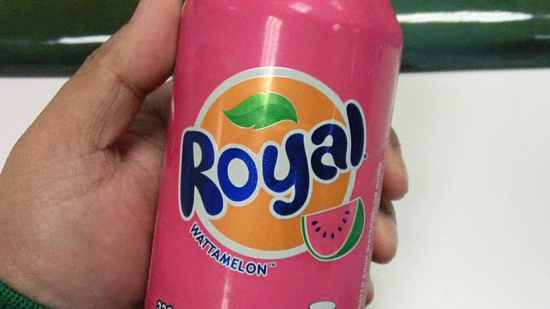 up-close of can of Royal Wattamelon