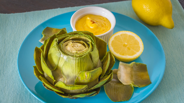 steamed artichoke with hollandaise sauce