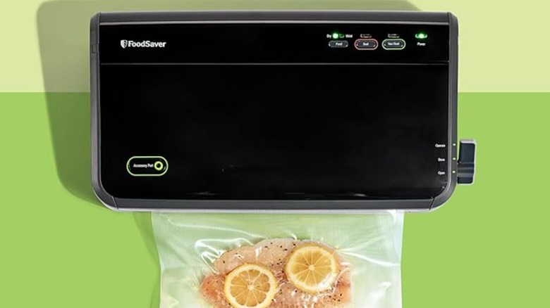 food saver vaccuum seals meat