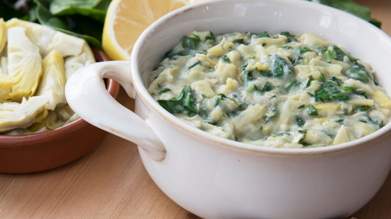 Dish of spinach artichoke dip