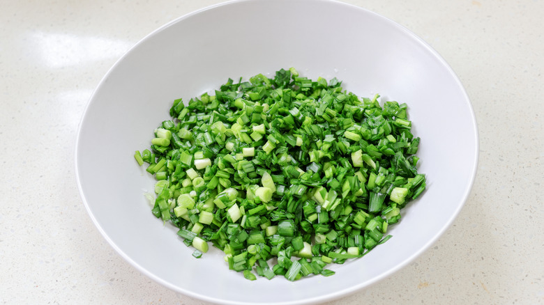 Bole of chives