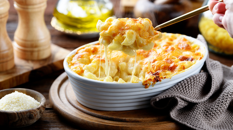Bowl of melted macaroni and cheese