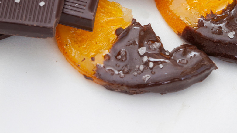 Chocolate-covered orange pieces with salt