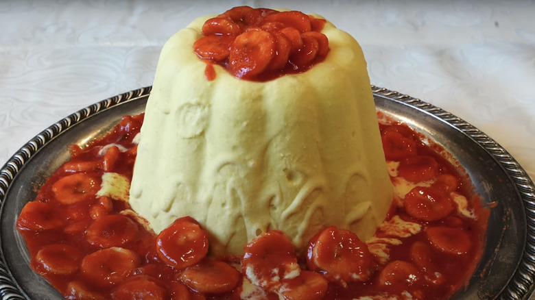 Dish of Victoria pudding