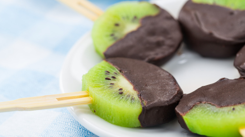kiwi pops dipped in chocolate