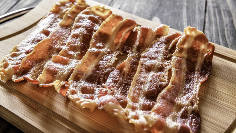 freshly cooked bacon 