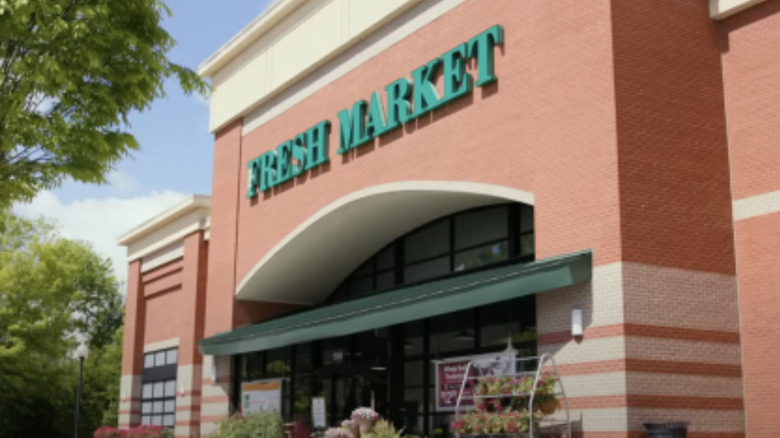 The Fresh Market storefront.