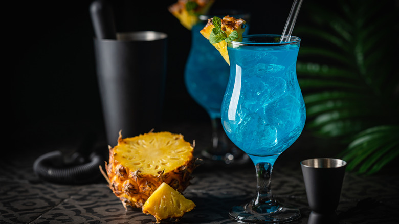 Blue Hawaii cocktails