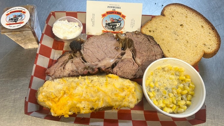 BBQ plate at Trigger's BBQ in Oklahoma