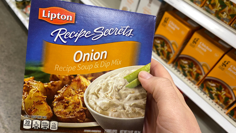 Onion soup mix in store