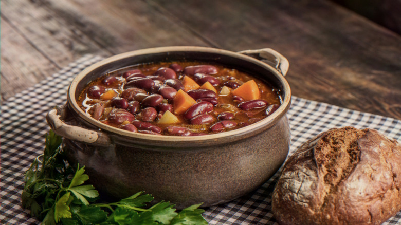 Basque lamb stew