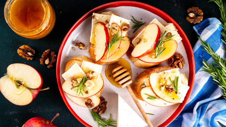 Apple and Brie appetizer on a plate