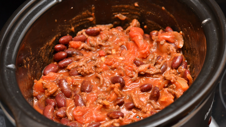 Bean chili in a slow cooker