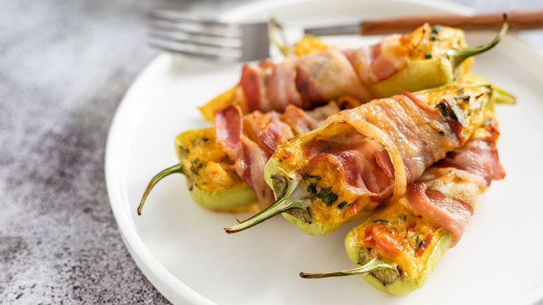 Green peppers wrapped in bacon