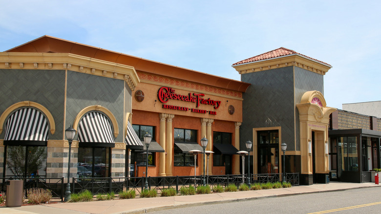 The Cheesecake Factory storefront