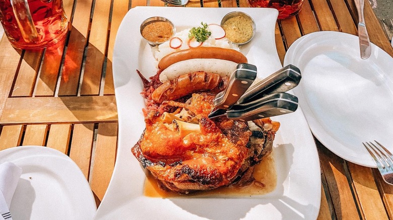 A pork shank platter at Heidelberg Restaurant